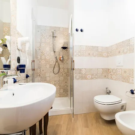 לינה וארוחת בוקר Palazzo Pinto 2 4*