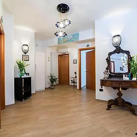 Palazzo Pinto 2 住宿加早餐酒店 Vietri