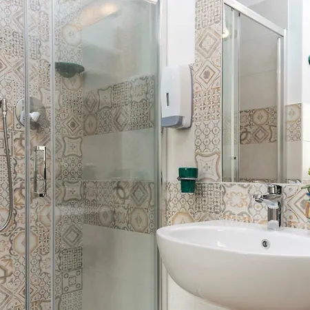 Palazzo Pinto 2 住宿加早餐酒店 Vietri